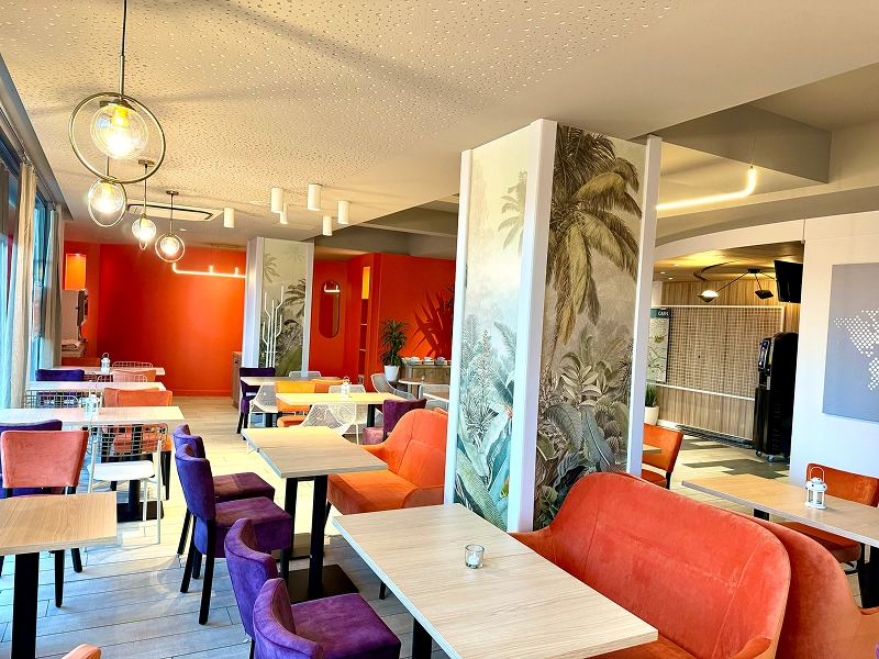 Pose de papiers peints et revêtements décoratifs à Caen